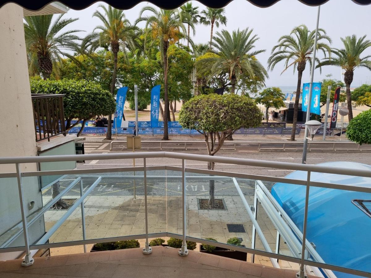Apartamento Primera Linea Mar Cambrils Cerca Puerto Dış mekan fotoğraf